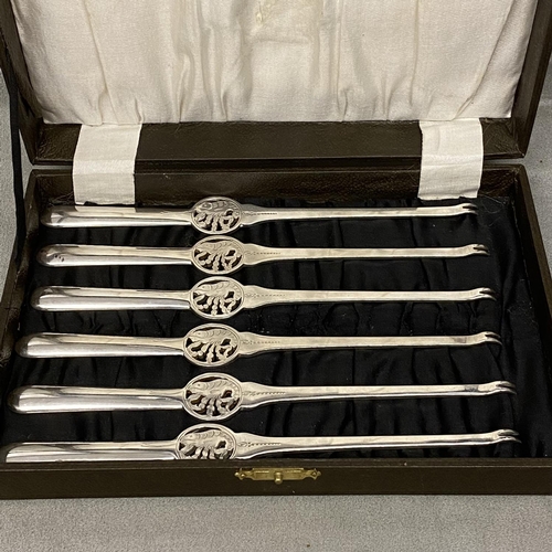 26 - Boxed set of 6 sterling silver lobster picks by Frank Cobb & CO Ltd, Sheffield, Approx 190g