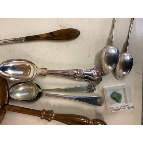 81 - Qty of miscellaneous silver plate, costume jewellery, flatware, cameras, mixed brasswares, clearance... 