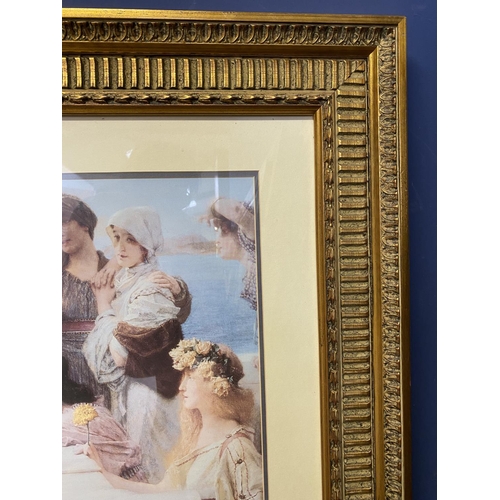 450 - Print of a classical scene of 4 ladies in a gilt glazed frame, 47 x 32cm