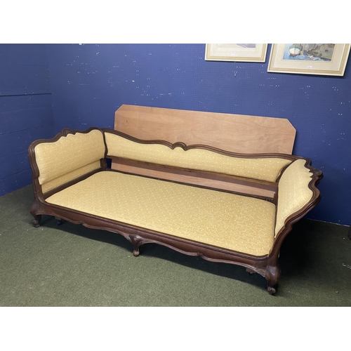 454 - An Edwardian Show-frame day bed, upholstered in gold colour fabric, with a modern bespoke - made fit... 