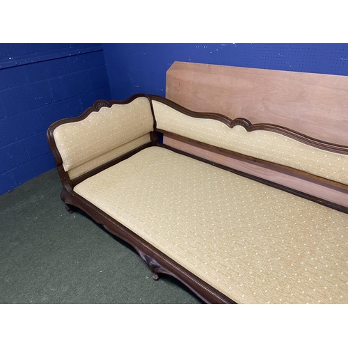 454 - An Edwardian Show-frame day bed, upholstered in gold colour fabric, with a modern bespoke - made fit... 