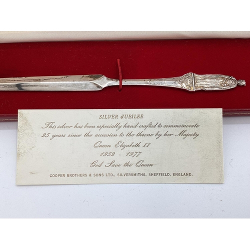 125 - Queen Elizabeth II Silver Jubilee boxed Sterling silver letter opening by Cooper Brothers of Sheffie... 