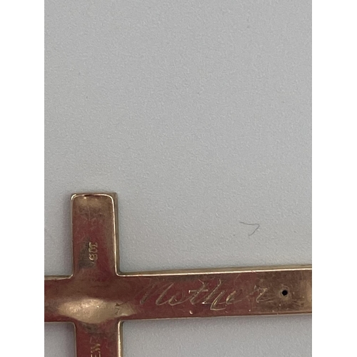 141 - 9ct gold pendant cross, 2.1g