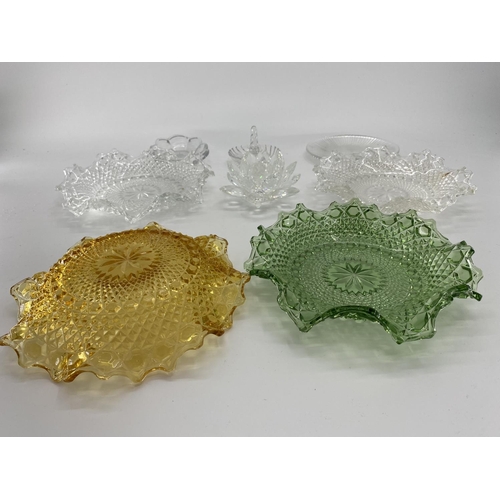 171 - collection of pressed glass hobnail style items to include bowls plates etc