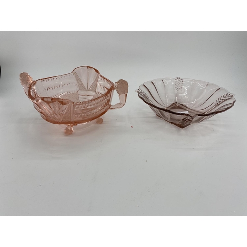 176 - Two French mid C20th Art Glass items, to include frosted and clear glass bowl with lion handles