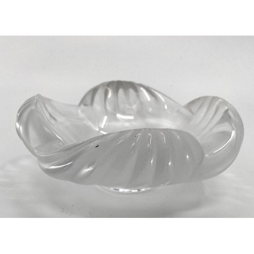 207 - A Pair of Lalique frosted glass bowls Circa 1990, 18cm(d), etched to base Lalique France, Condition:... 