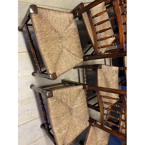 508 - A good set of 8 (6 +2 carvers) Lancashire style spindle back, and reeded seat, country chairs, the b... 