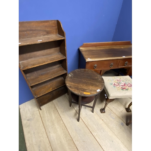 516 - A quantity of brown furniture to include a small repro bureau, a square occasional table, needlepoin... 