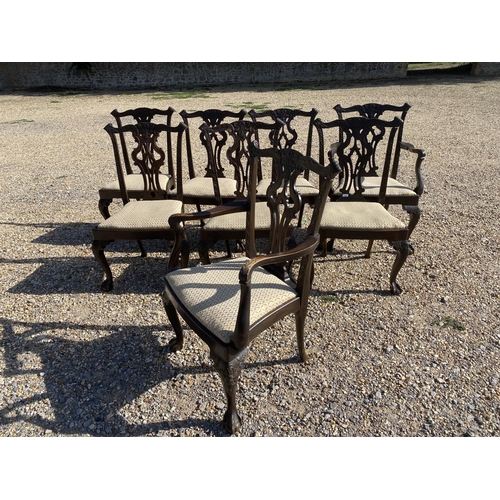 569 - Set of  (6 plus 2 carvers) Chippendale style mahogany dining chairs