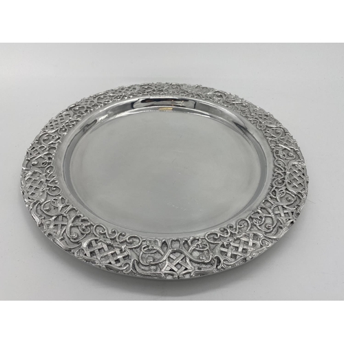 75 - A collection of silver plated items to include five circular trays, largest 46cm (6)