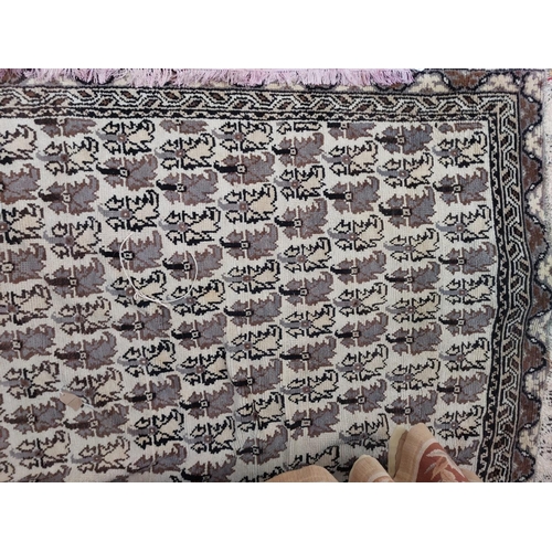 643 - Vintage Moroccan rug - circa. 1940 Size. 2.36 x 1.50 metres - 7�8 x 4�9 feet