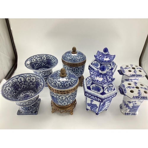 113 - Quantity of Decorative Modern Blue and White China: a pair of Chinese style glower vases with circul... 