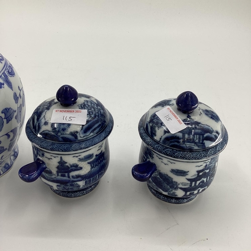 115 - Decorative Modern Blue and White China: pair of large bulbous ginger jars  no damage, 29cmH; a par o... 