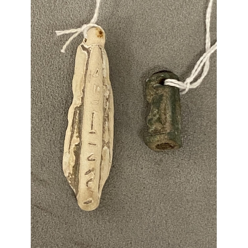 143 - Two small oriental items of antiquity