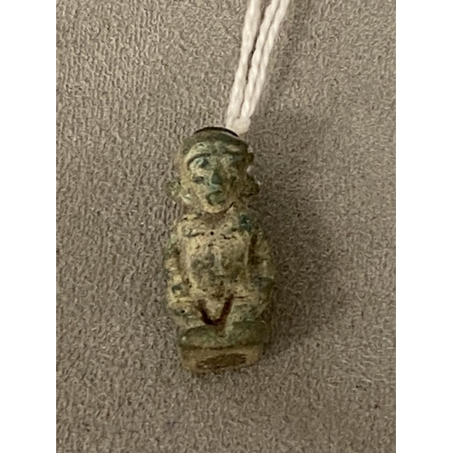 143 - Two small oriental items of antiquity