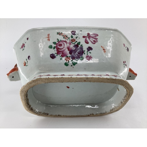 184 - Chinese famille rose octagonal lidded tureen (the lid broken and riveted) and a continental C19th tu... 