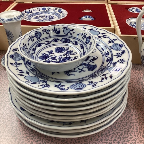 201 - A good set of blue and white china, ORIGINAL BOHEMIA, ZWIEBELMUSTER, made in CZECH R to include bowl... 