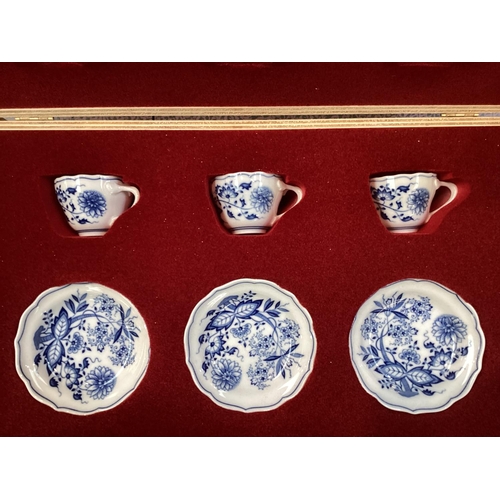 201 - A good set of blue and white china, ORIGINAL BOHEMIA, ZWIEBELMUSTER, made in CZECH R to include bowl... 