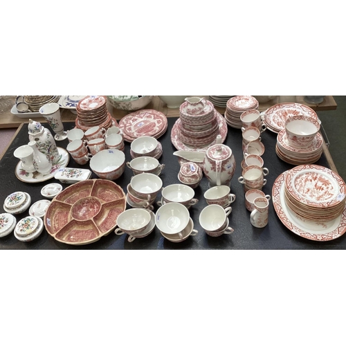 202 - A set of Royal Worcester Royal China Works part service (much wear etc) ; and a quantity of Masons, ... 