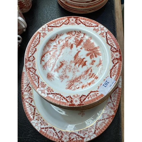 202 - A set of Royal Worcester Royal China Works part service (much wear etc) ; and a quantity of Masons, ... 