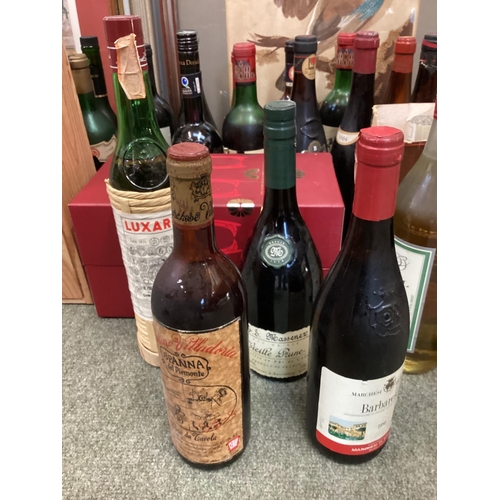 293 - A boxed Fortnum and Masons bottle of Port, and other various bottles, all as found from house cleara... 