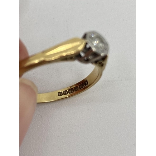 32 - An 18ct gold illusion set single stone diamond ring together with a 9ct gold full eternity ring, 6.9... 