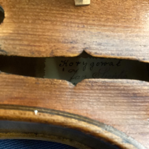 477 - Two cased C20th violins, both with bows, label to one interior, dated 1962, see all images