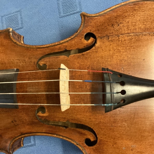 477 - Two cased C20th violins, both with bows, label to one interior, dated 1962, see all images