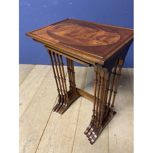 542 - A good quartetto set of spider legged occasional tables with oval insets