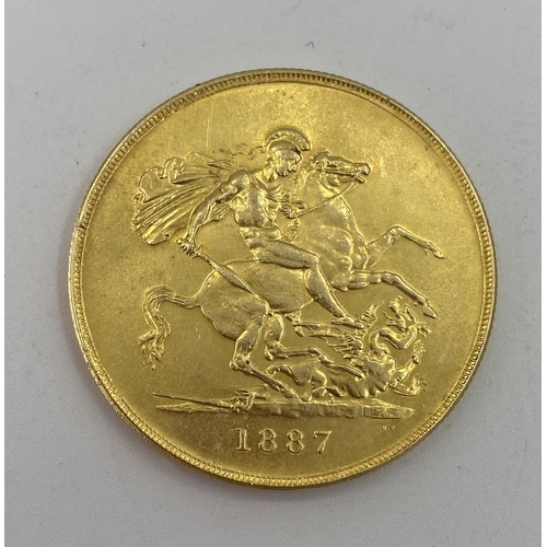 55 - An 1887 £5 gold coin 40.60g