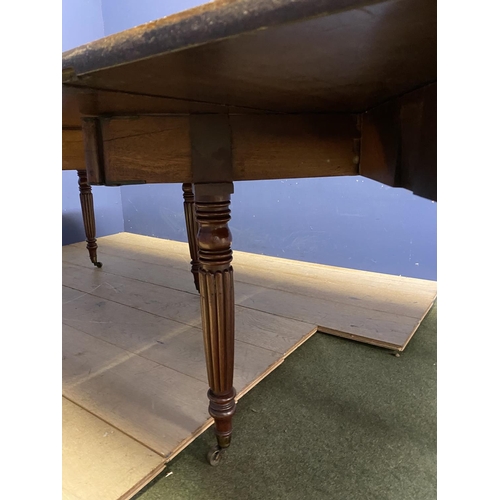 587 - Regency mahogany scissor action extending dining table, with leaves,   . Fully extended: approx  280... 