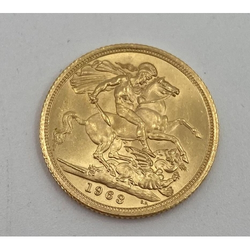 68 - An Elizabeth II gold sovereign 1963 8.04g