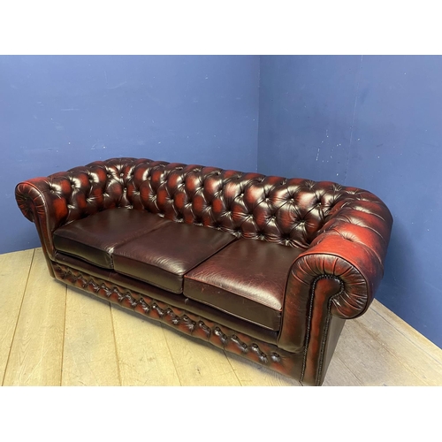 689 - Pair of THREE SEATER Chesterfield Red/Brown OXBLOOD Thomas Lloyd   leather sofas (PLEASE NOTE photos... 