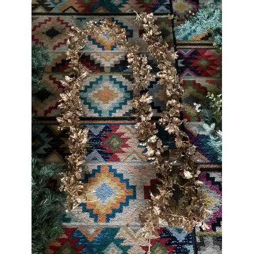 738 - CHRISTMAS: quantity of small Garlands,  3 x decorated with mistletoe, pine cones, white stars 150cmL... 