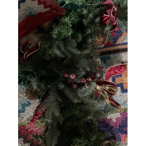 740 - CHRISTMAS: Indoor Faux Christmas wreath