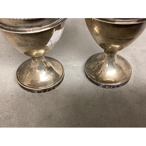 15 - A pair of Georgian silver egg cups with gilt interiors by Solomon Hougham, London 1811, 98g