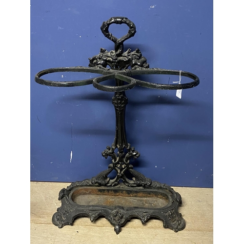 242 - A Victorian/cast iron 