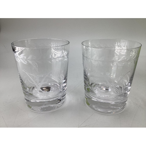 319 - WILLIAM YEOWARD GLASS: A good set  of  16 substantial etched glass tumblers, William Yeoward etched ... 