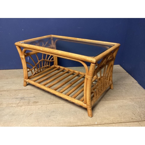 475 - A modern bamboo two tier coffee table 80cm W x 48cm D x 46cm H