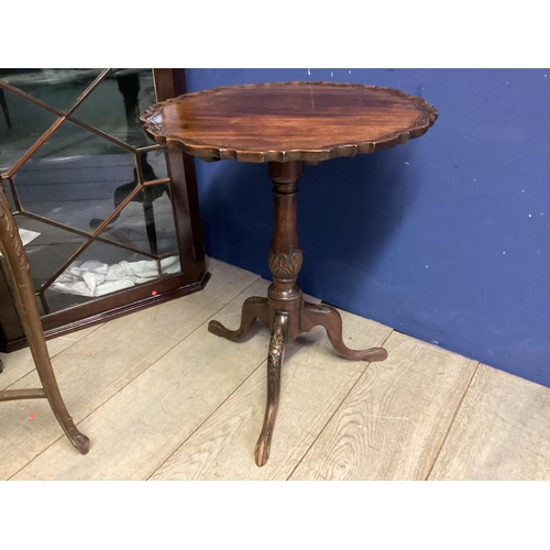 482 - Quantity of furniture: Mahogany glazed corner cabinet, with a pie crust occasional table, and anothe... 