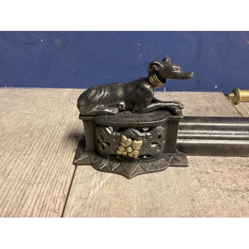 209 - A decorative adjustable French fire fender, each end flanked with figures of greyhounds , minimum Wi... 