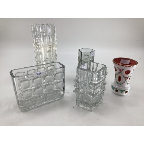 305 - A quantity of glass, to include a Bohemian cut glass vase, etc