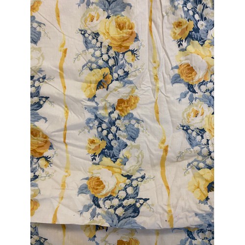 317 - Colefax and Fowler Corona, Lymington Chintz/Blue/Yellow Roses - Curtains, and some tie backs ; first... 