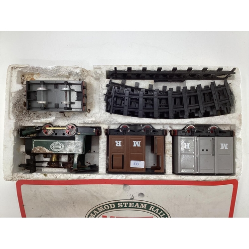 133 - Original vintage mamod live steam O guage boxed RS1 trainset and log loader set  in original but wor... 