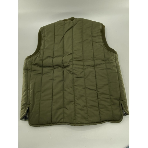 206 - Barbour sleeveless body warmer, size Large, unworn in original Barbour bag