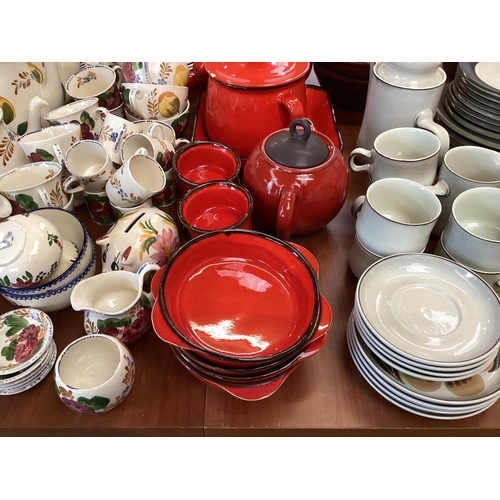 200 - Quantity of kitchen china, including white Villeroy and Bosch, Denby etc