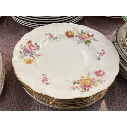 138 - A collection of mixed ceramics to include Imari plates, Burslem, Pamona dining set and other items