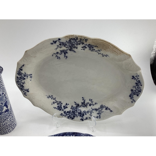 141 - A collection of mixed ceramics to include a Wedgwood Runneymede coffee set, and a collection of blue... 