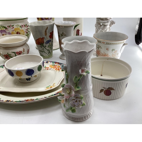 160 - A Collection of C20th ceramics to include a jardiniere on stand