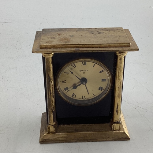 325 - Collection of 4 carriage clocks, and a 1930s 8 day mantle clock with Bakerlight case